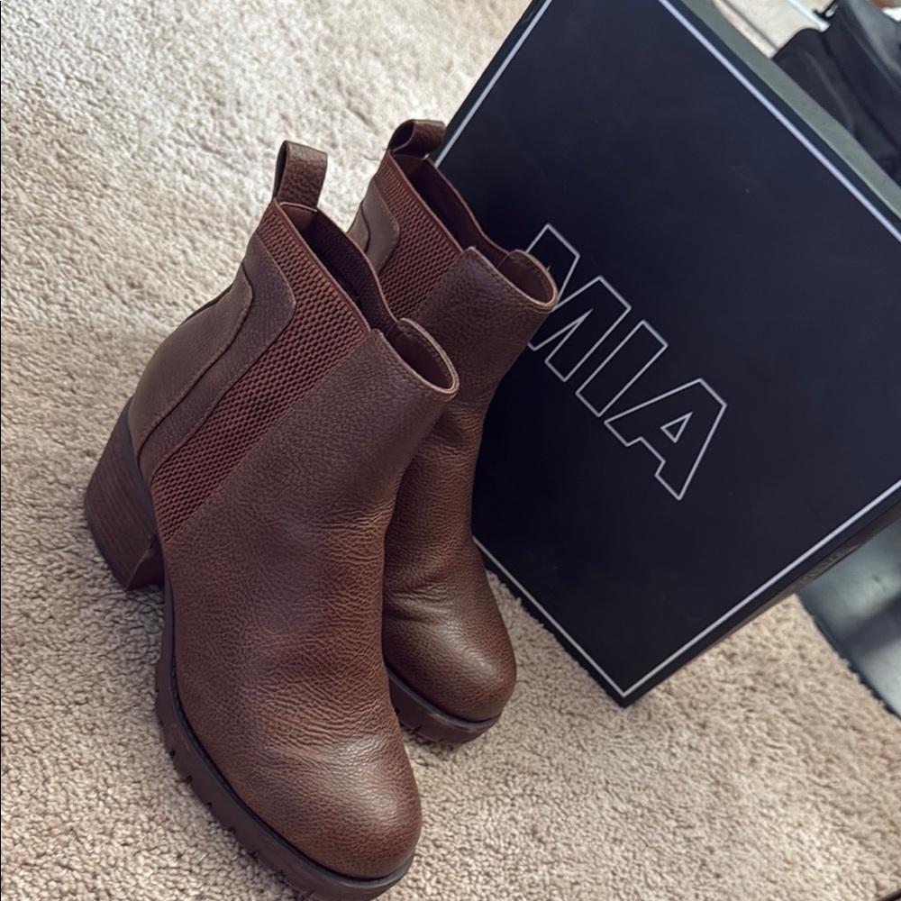 MIA Women's Brown Ankle Boots